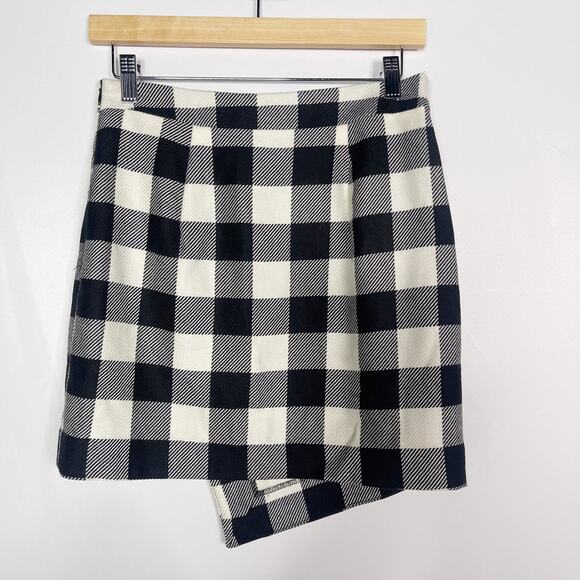Milly Size 0 Black White Plaid Asymmetric Wrap Skirt Virgin Wool Exposed Button - Picture 2 of 12